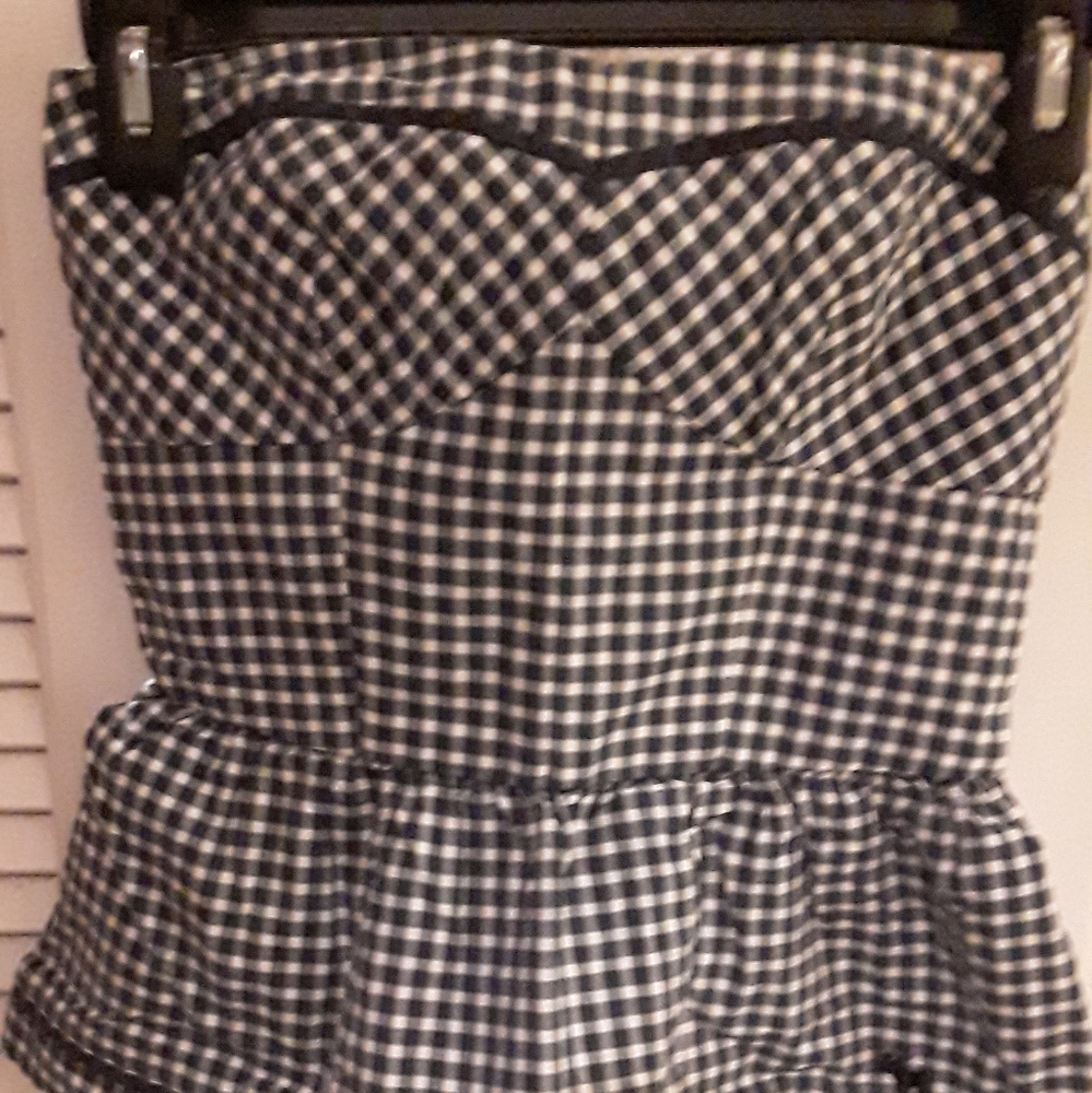 Abercrombie and Fitch strapless top. Size M